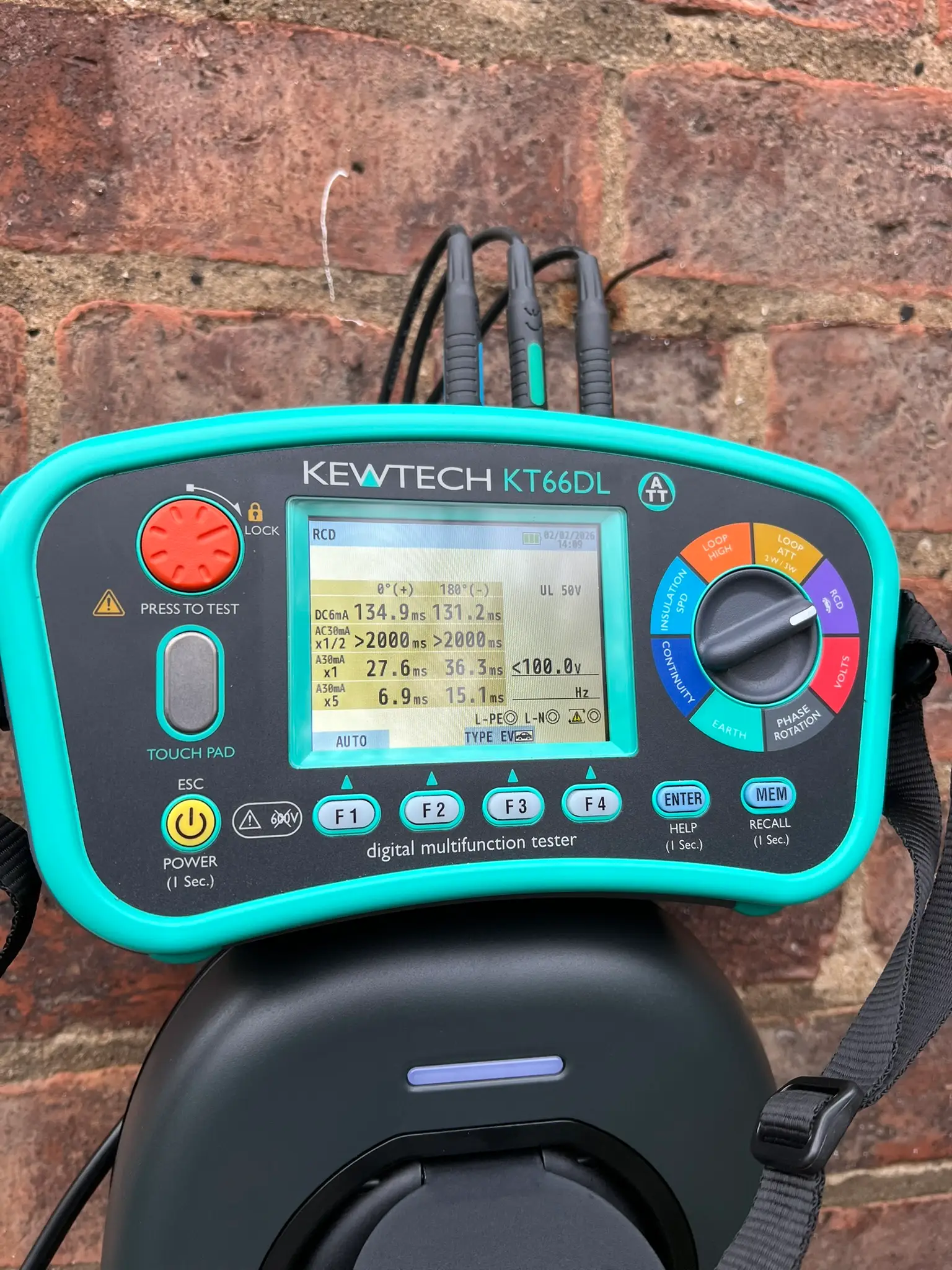 Kewtech electrical tester connected at the Sync Energy charger