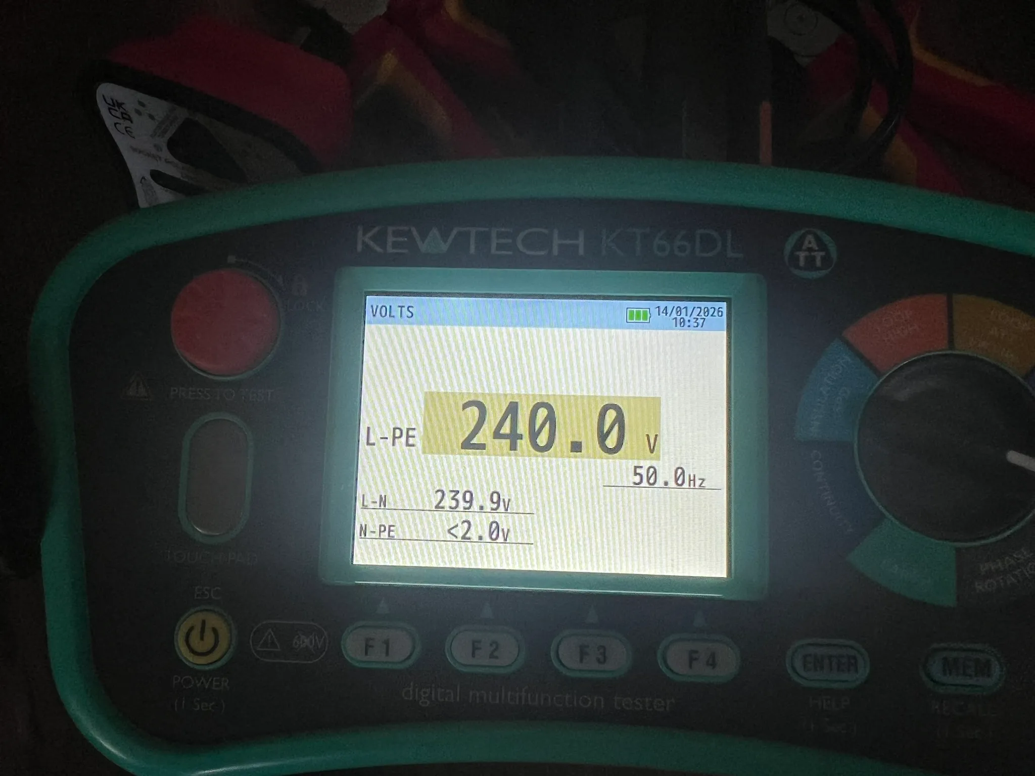 Kewtech tester reading 240 volts line to earth and under 2 volts neutral to earth